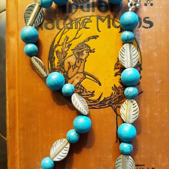 Vintage Chalk Turquoise & Leaf Beaded Necklace - Picture 6 of 7
